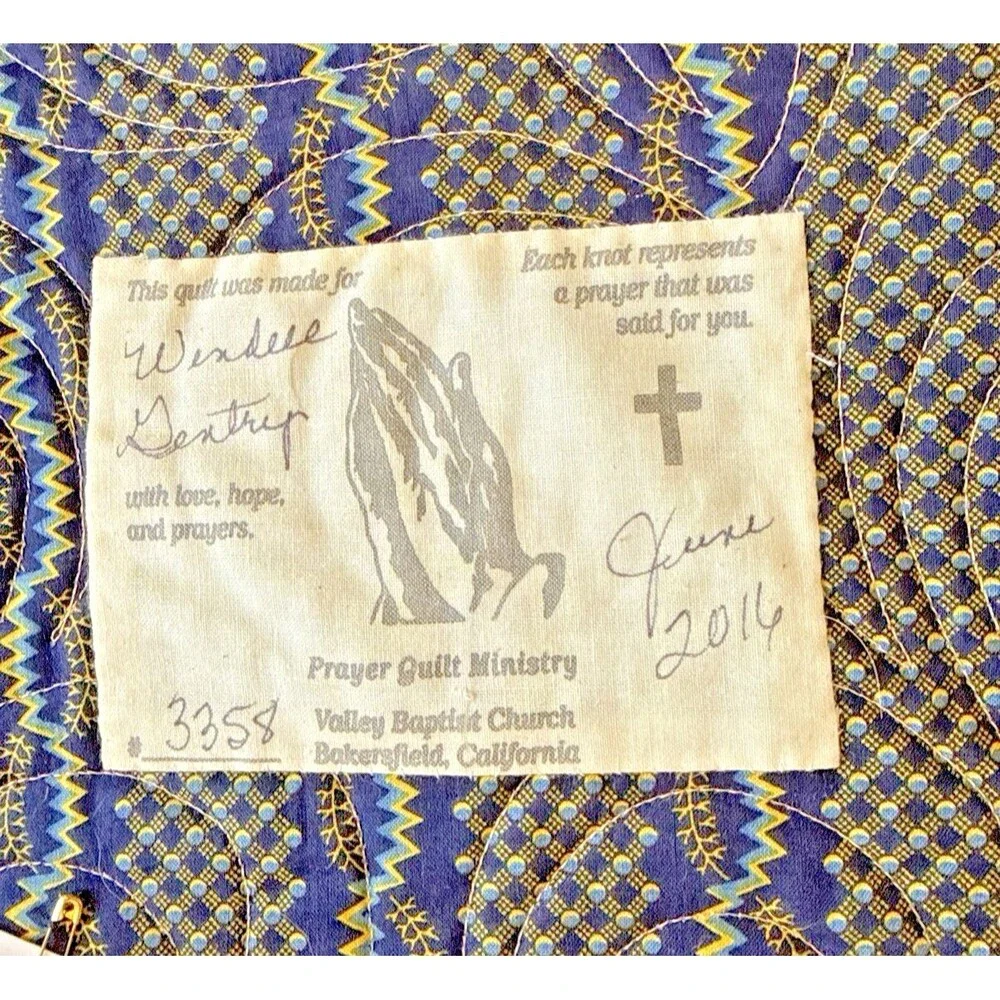 Vintage Style Handmade Prayer Qulit Patchwork Quilt Shades of Blue 50